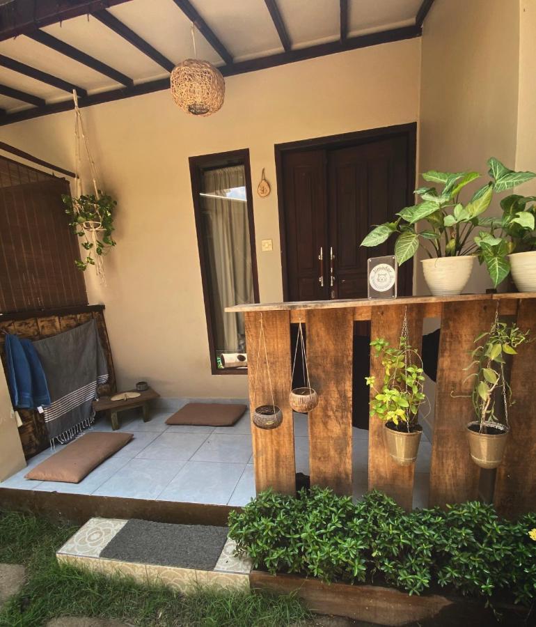Jimador'S Homestay ギリ・トラワンガン エクステリア 写真