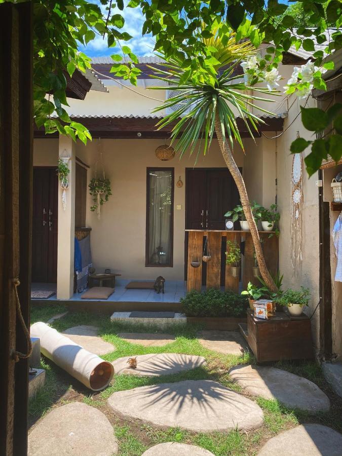 Jimador'S Homestay ギリ・トラワンガン エクステリア 写真